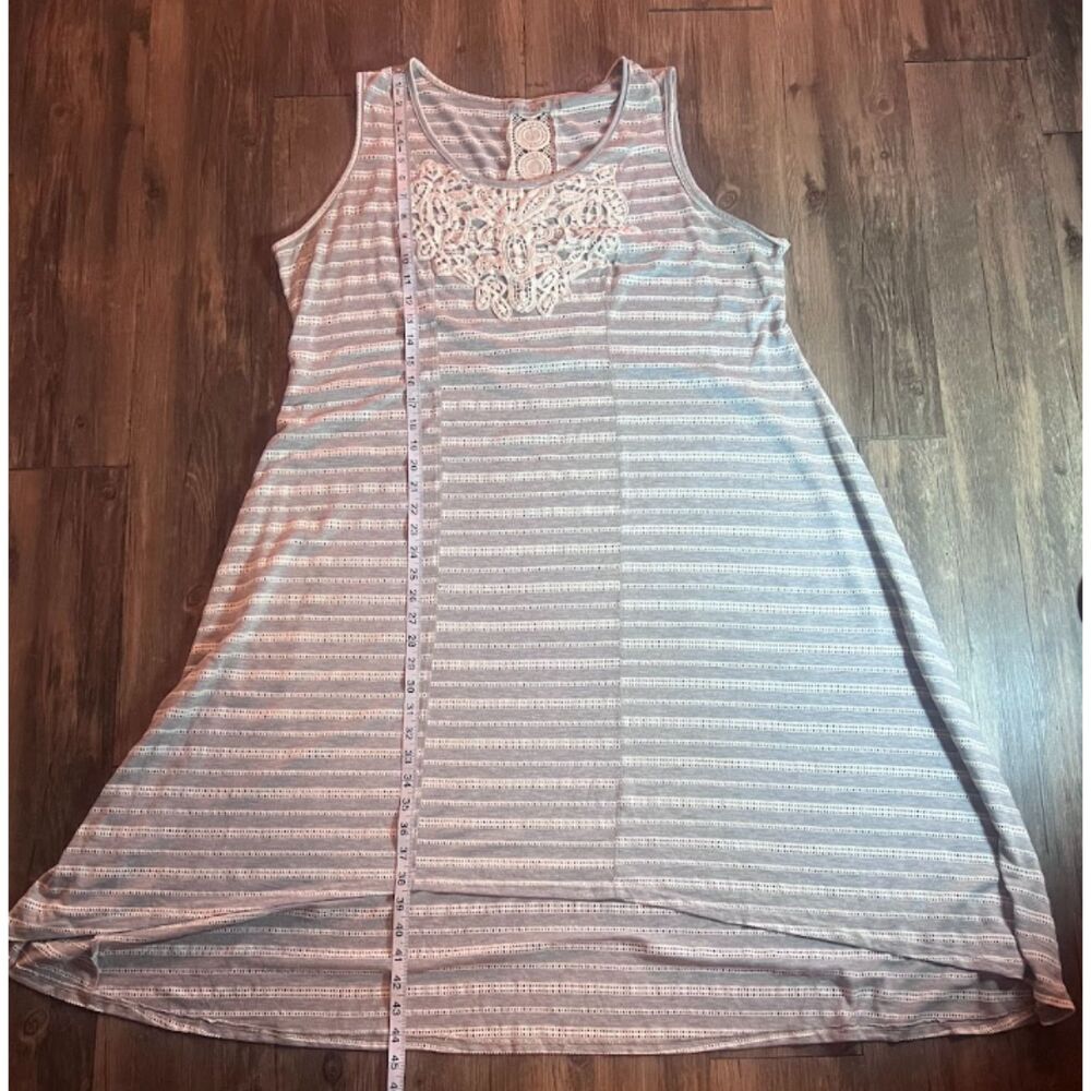 Unity World Wear Women’s 2X Gray White Striped Crochet Lace Maxi Dress Plus Size